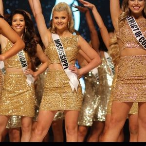 Sherri Hill Gold Beaded Set